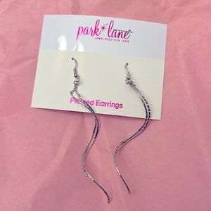 Park Lane Women’s NIP “Whisper”  4” Silver Earrings